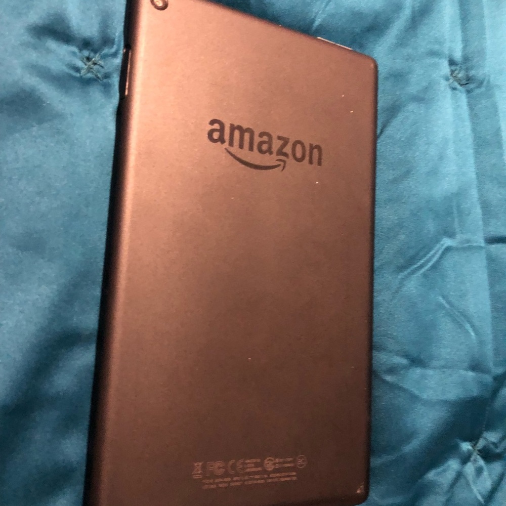 Amazon tablet - Picture 2 of 3